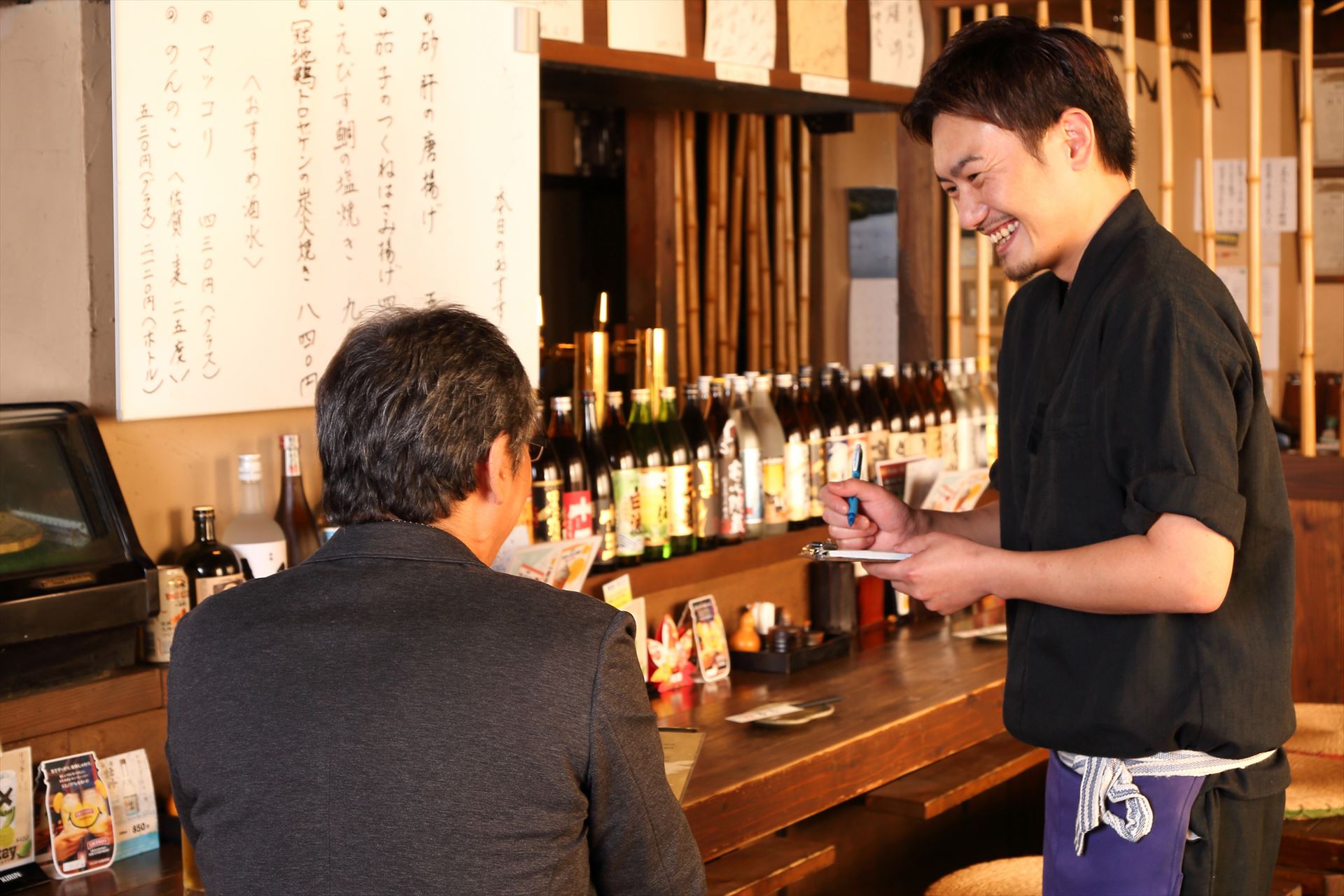 髪色自由で個性を発揮 | 広島県福山市で居酒屋の求人なら焼鳥れんと